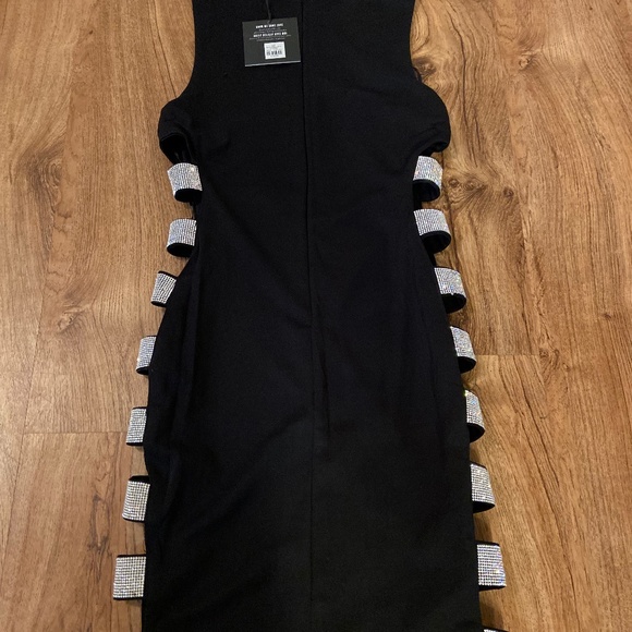 Body Con Cut Out Sides - Picture 4 of 6